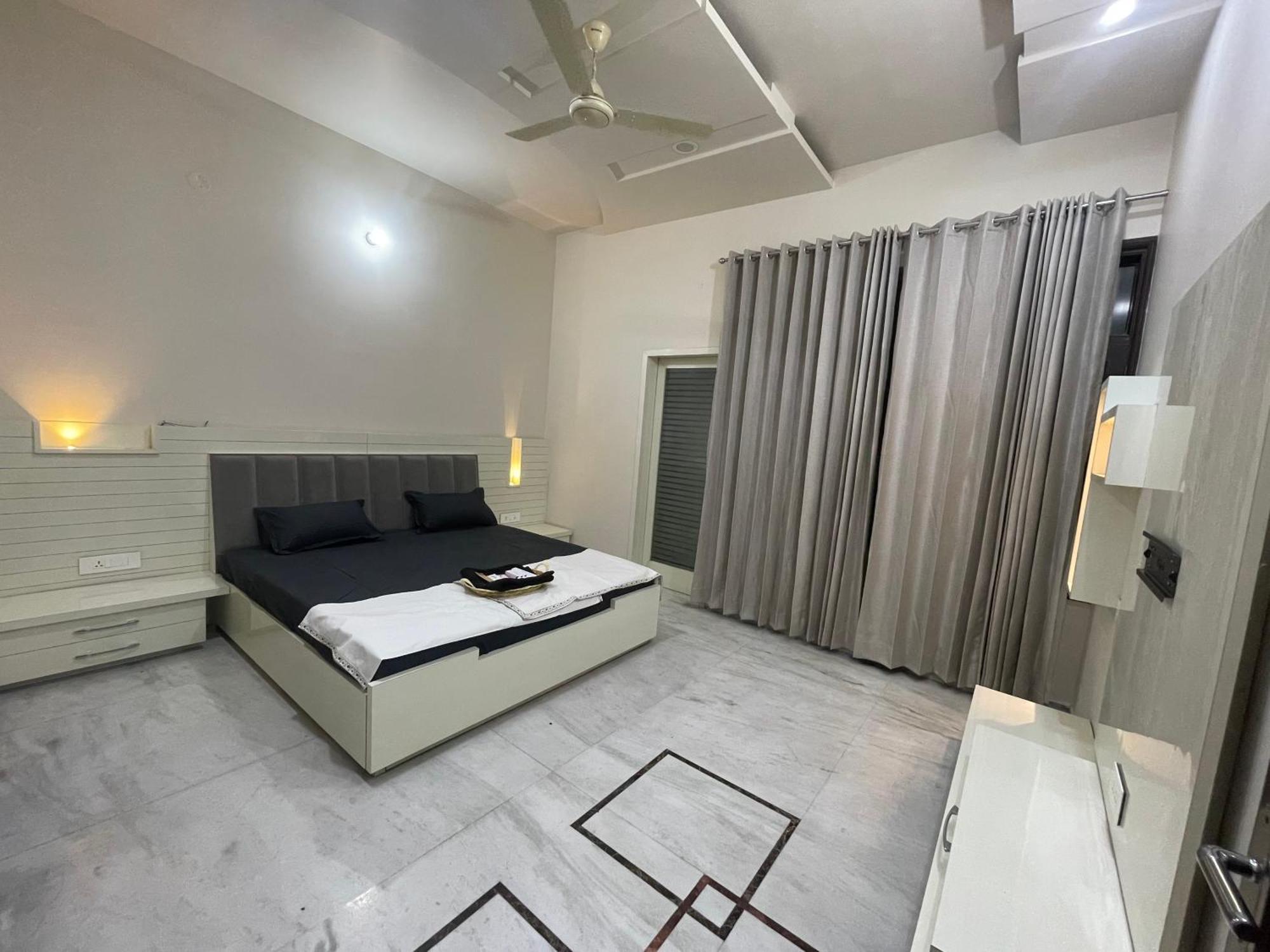 Urban Oasis Villa Amritsar Bagian luar foto