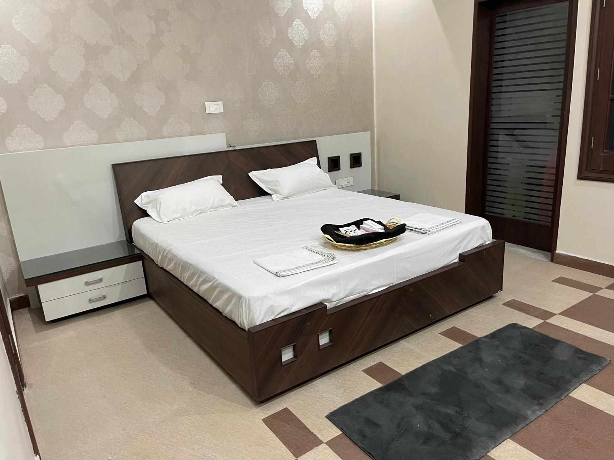 Urban Oasis Villa Amritsar Bagian luar foto