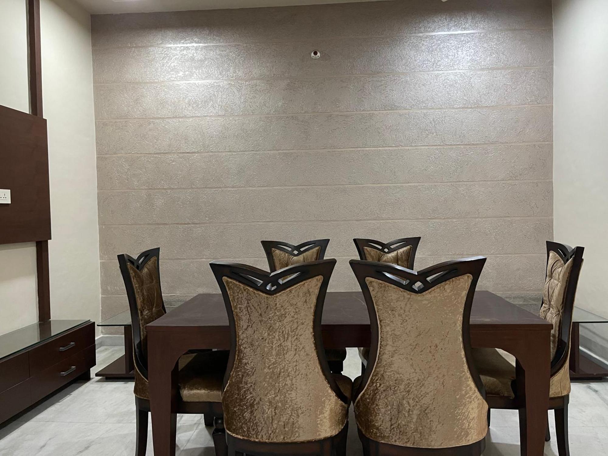 Urban Oasis Villa Amritsar Bagian luar foto